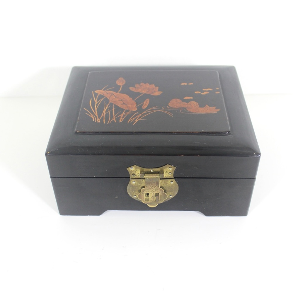 Vintage Black Lacquered Wood Jewelry Box, Lacquerware Japanese Jewellery Storage